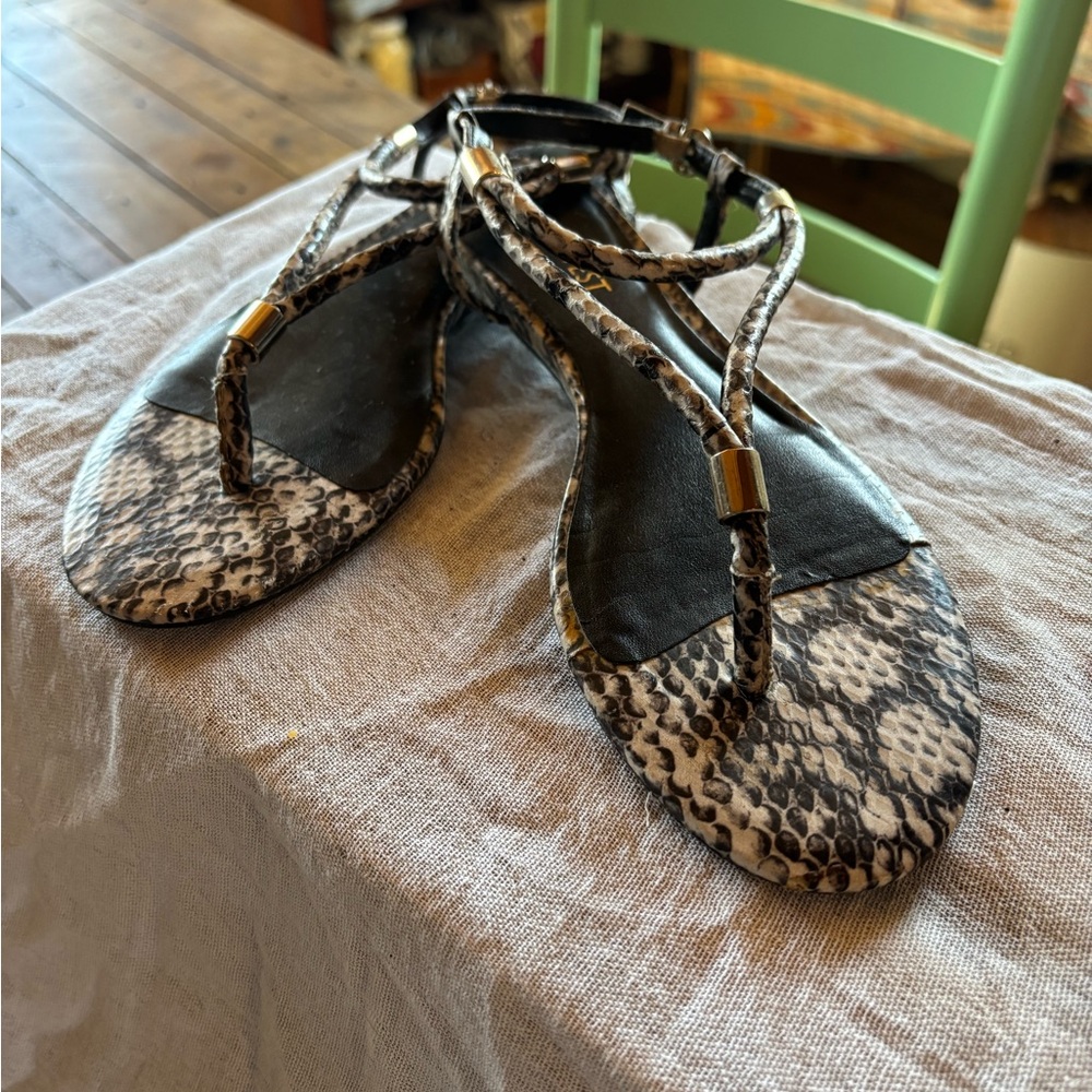NINE WEST ANKLE STRAP SNAKE SKIN SANDALS.‎ Size 6.5 - Picture 4 of 5